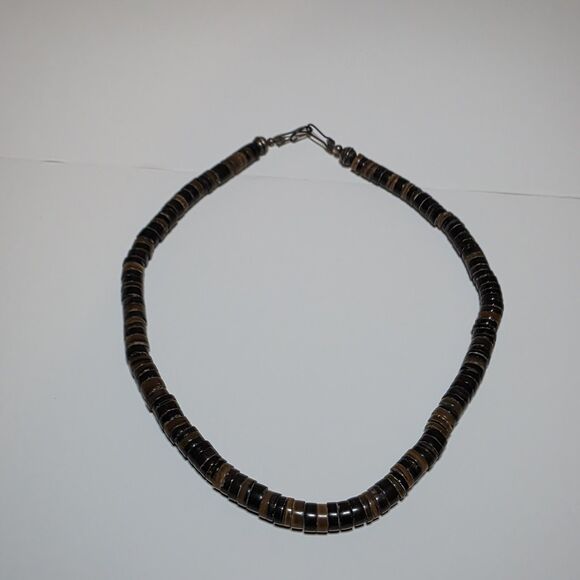 Vintage Native American Pen Shell Heishi Disk Choker Necklace 18 Inches Long